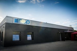 Budynek siedziby firmy RTP Radom, producenta tekstyliów przemysłowych.